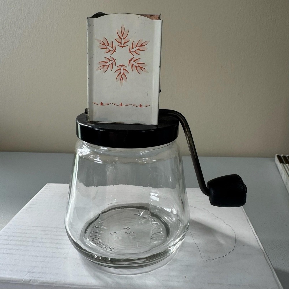 Vintage 1950s Androck #49 Manual Nut Chopper/Grinder White & Red Cottagegore